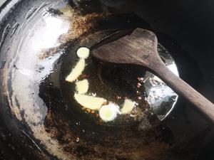 酸汤小酥肉的做法 步骤7