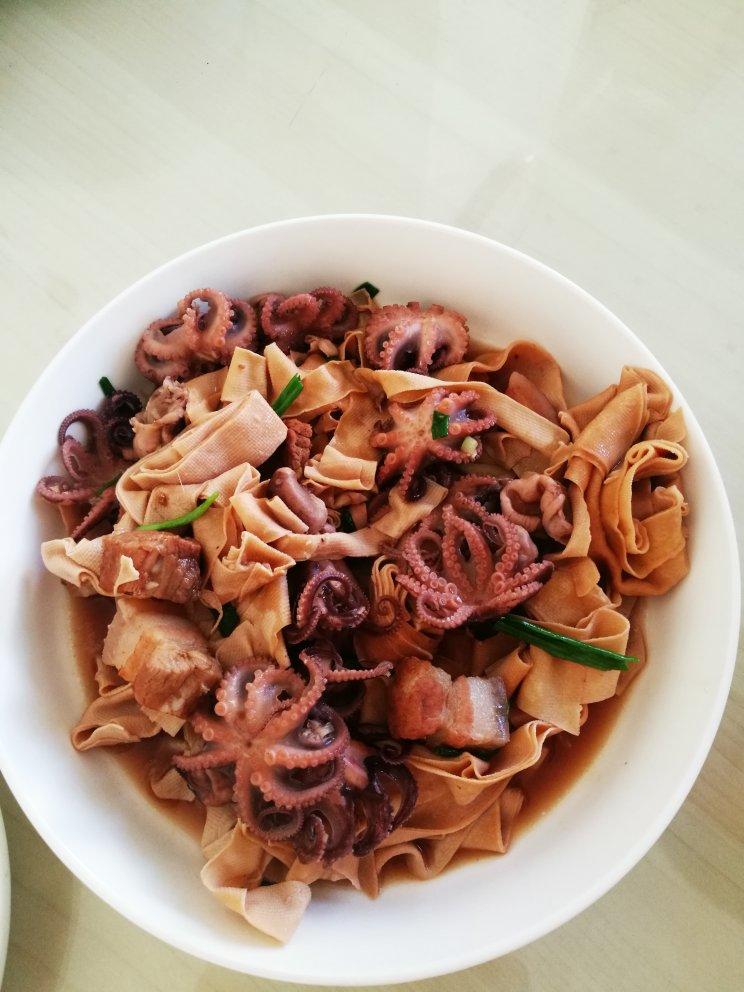 八爪鱼红烧肉