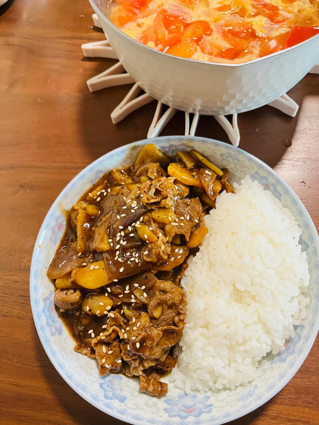 好吃到舔碗底的土豆肥牛拌饭