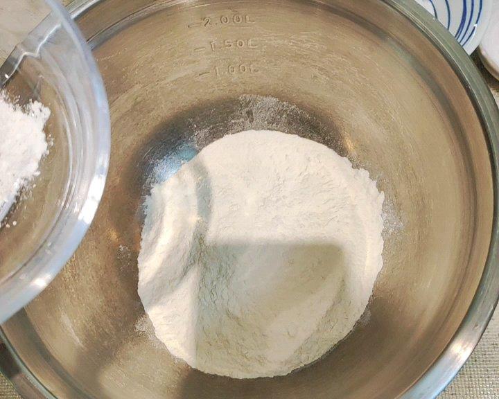 纯奶手撕吐司的做法 步骤1