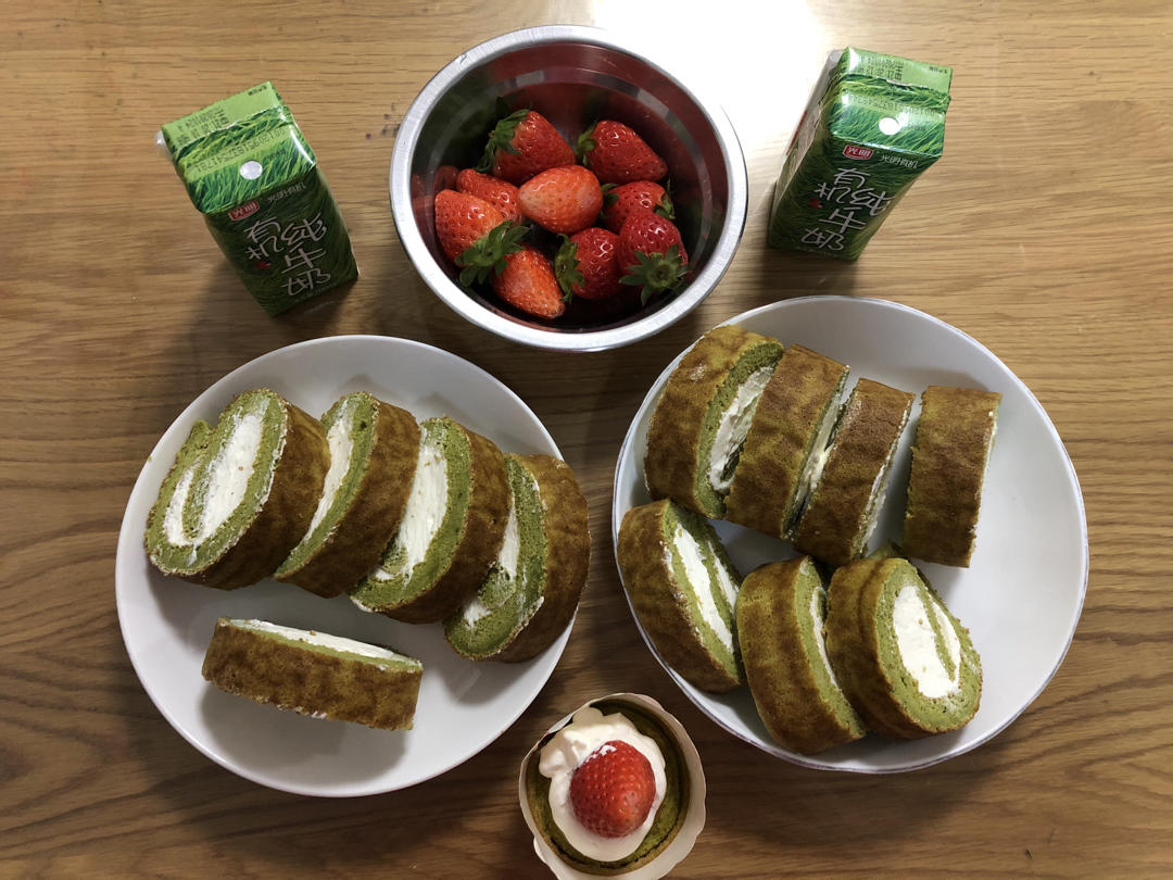 抹茶戚风蛋糕卷