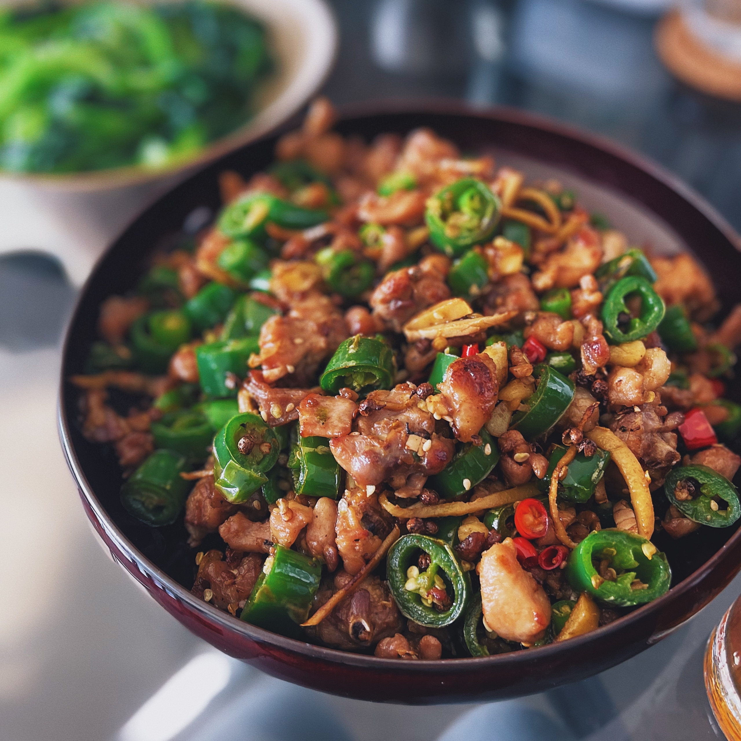 重庆江湖菜—尖椒兔 家常做法 麻辣鲜香
