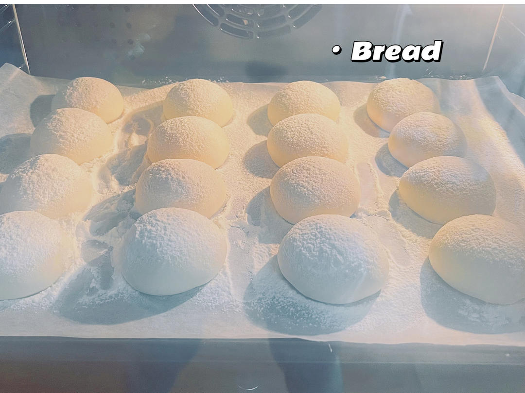 小美 舒芙蕾雪面包