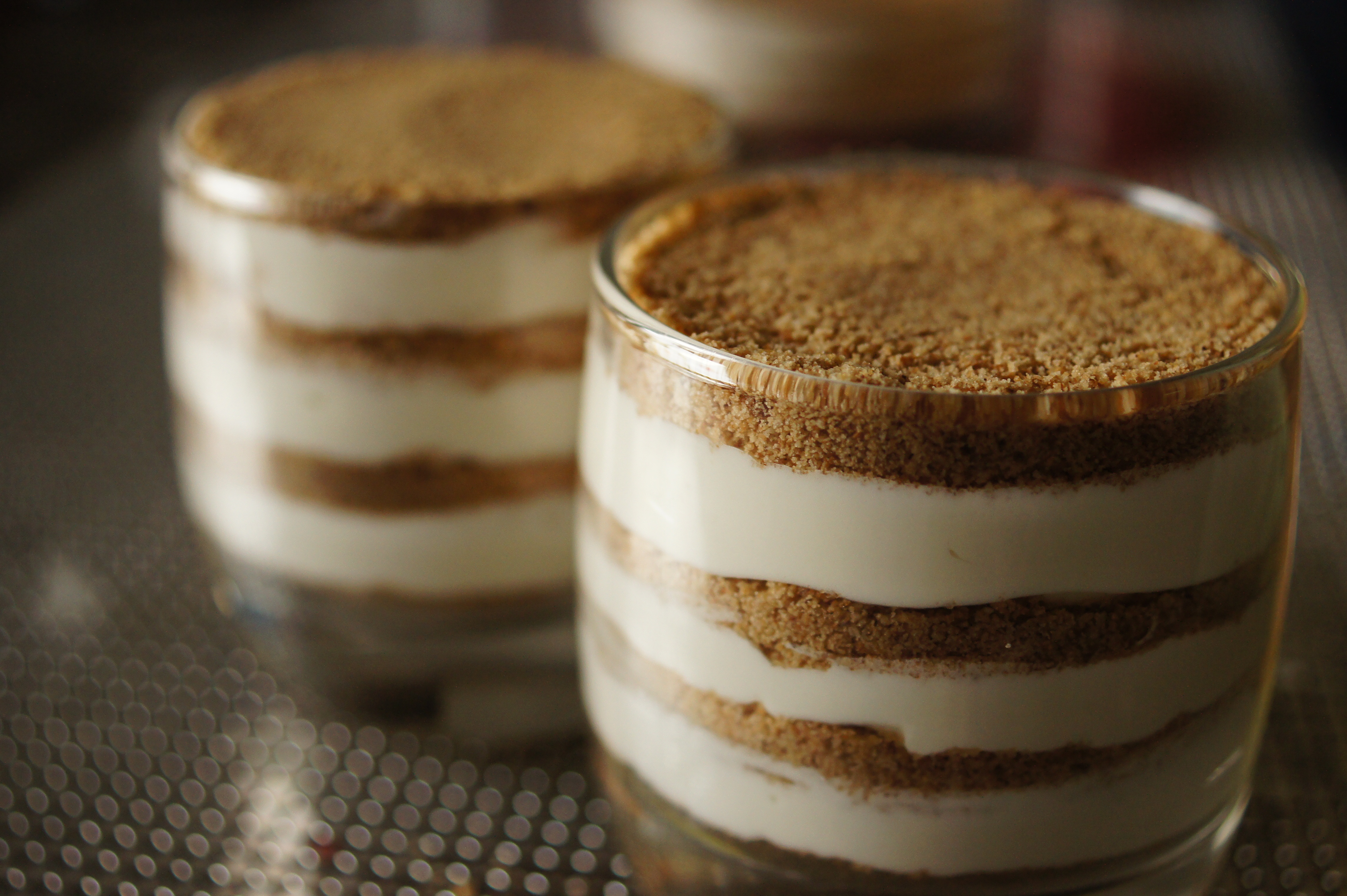 ruiuan做的木糠布丁蛋糕