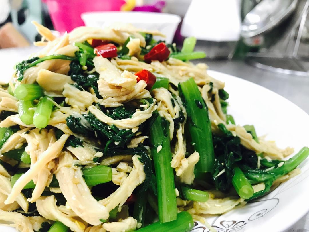 茼蒿拌鸡丝