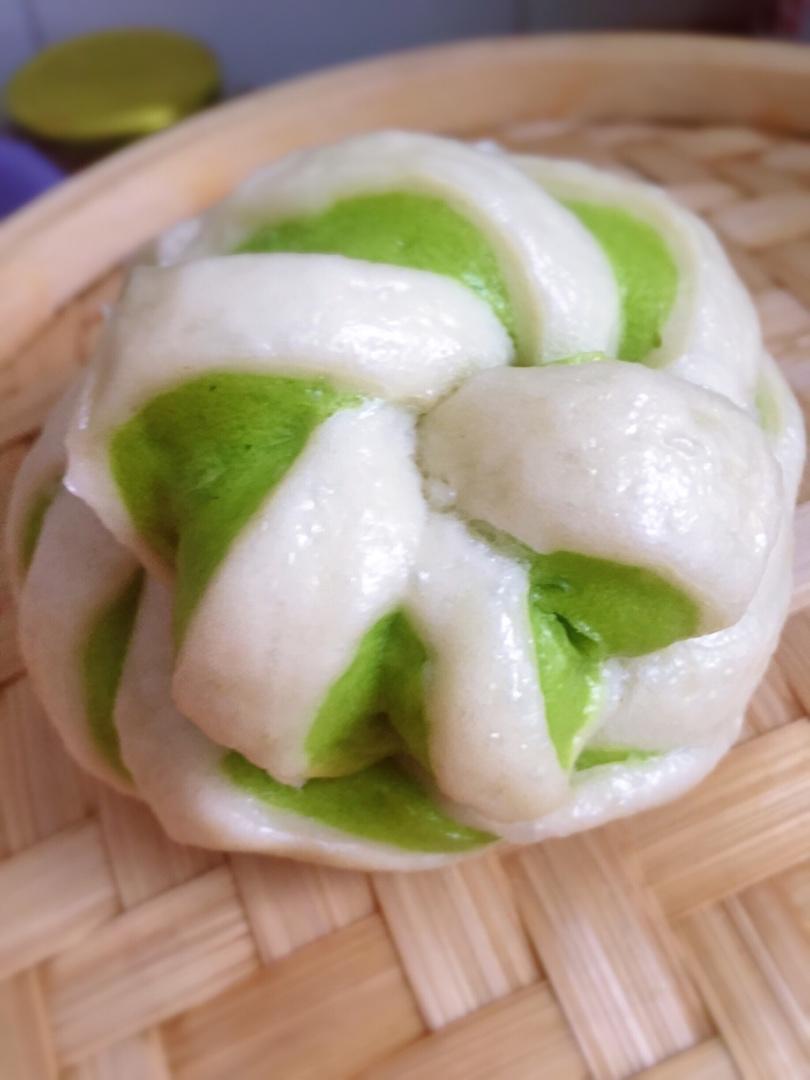 紫薯花朵馒头