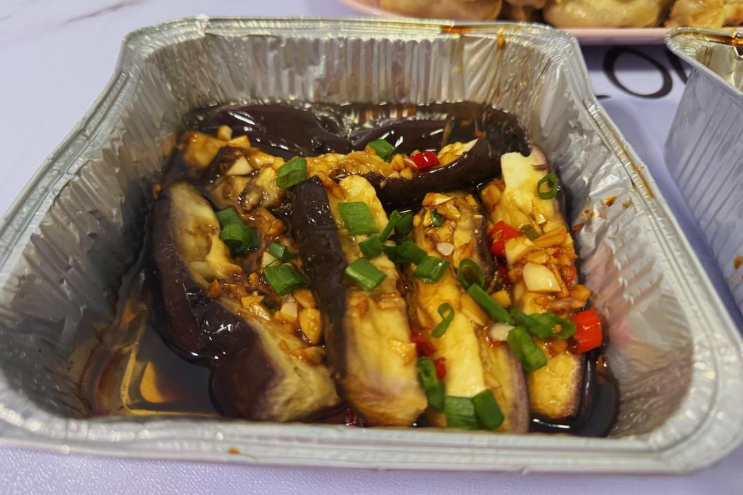 不变色手撕蒸茄子丨凉拌茄子