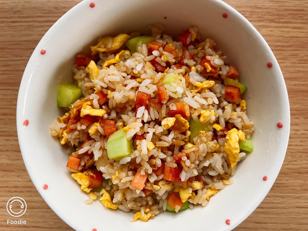 超级好吃的酱油火腿蛋炒饭！