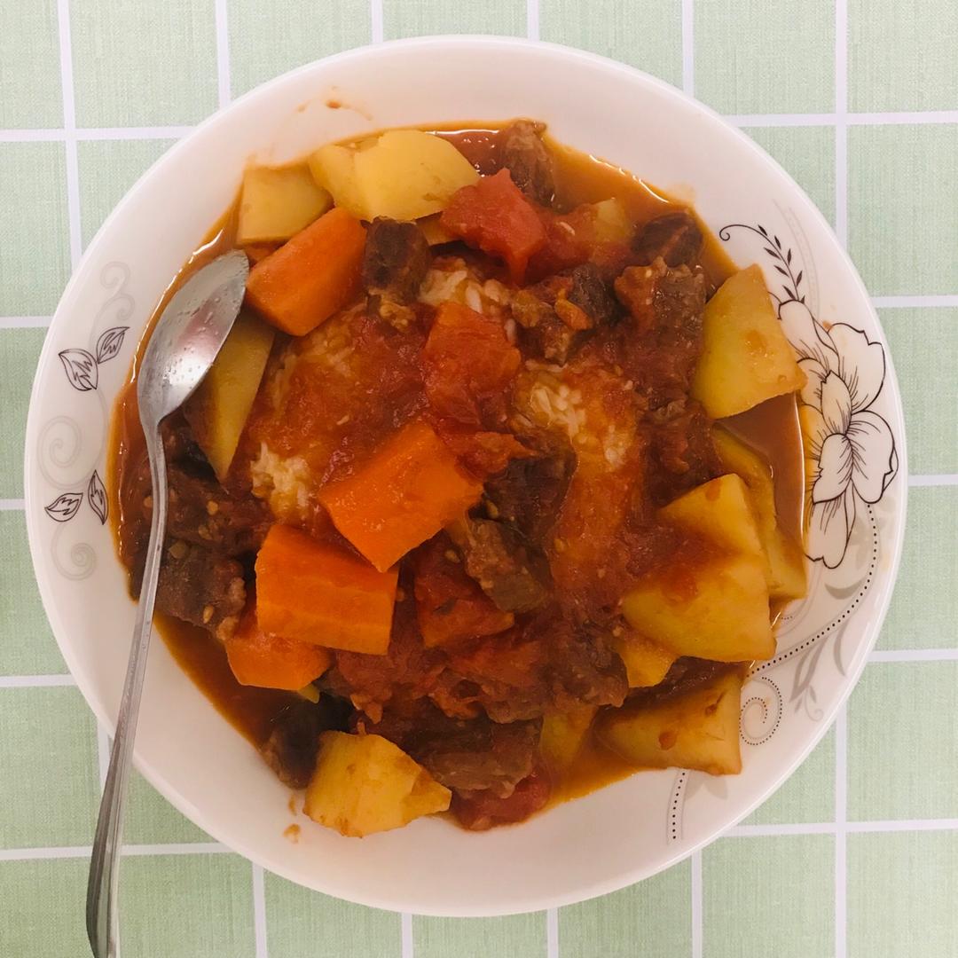 西红柿炖牛腩（牛肉）