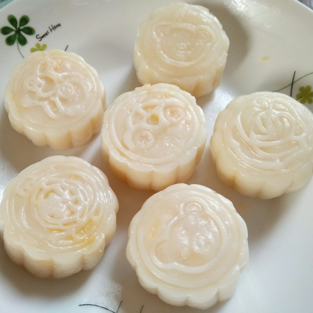 奶黄冰皮月饼
