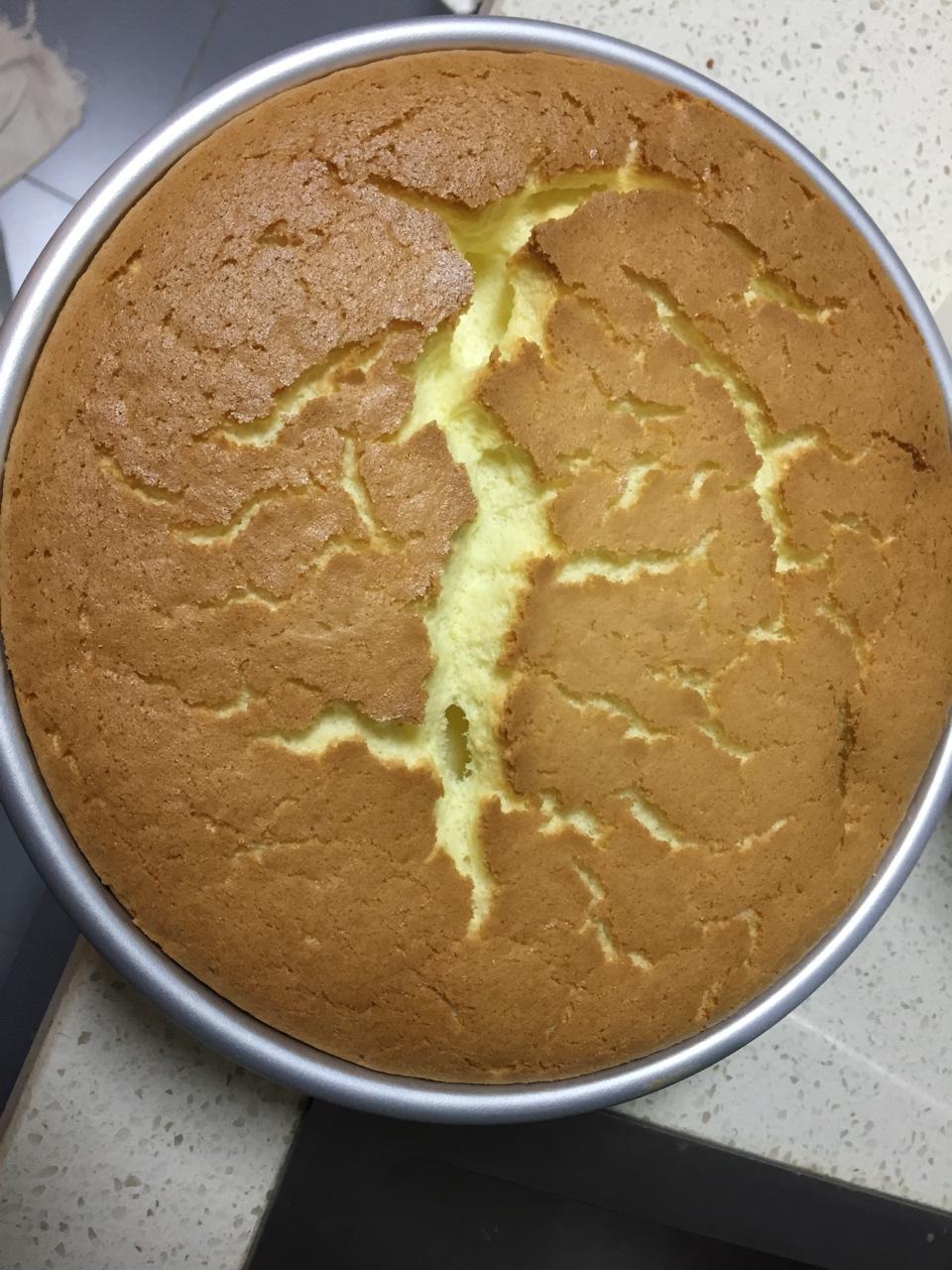 烤箱做蛋糕（戚风蛋糕的做法）