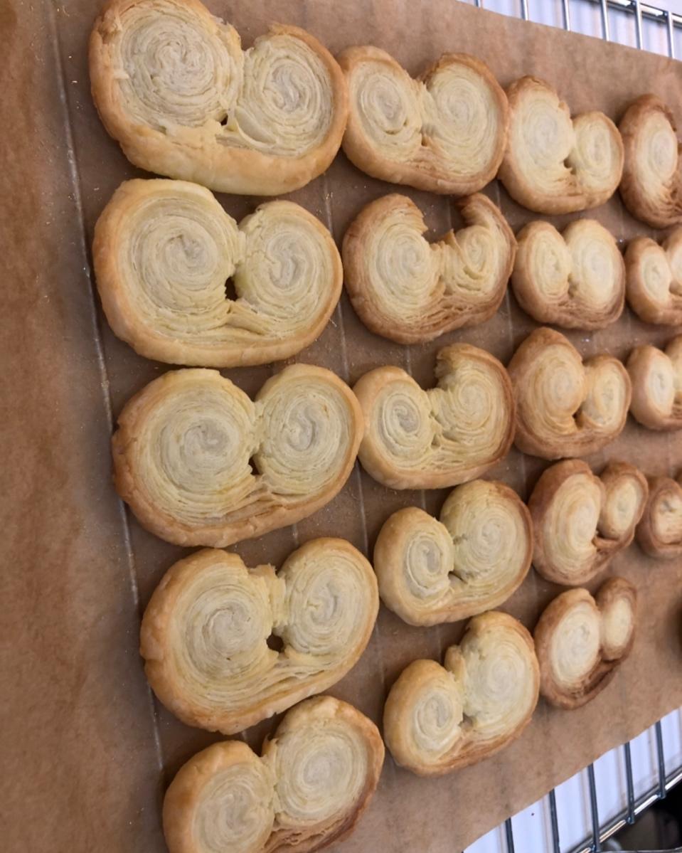 基础千层酥皮做法--附果酱酥、风车酥、蝴蝶酥和羊角酥整形