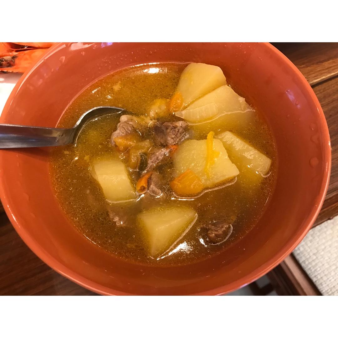 番茄牛腩(这样做牛肉不会老哦）