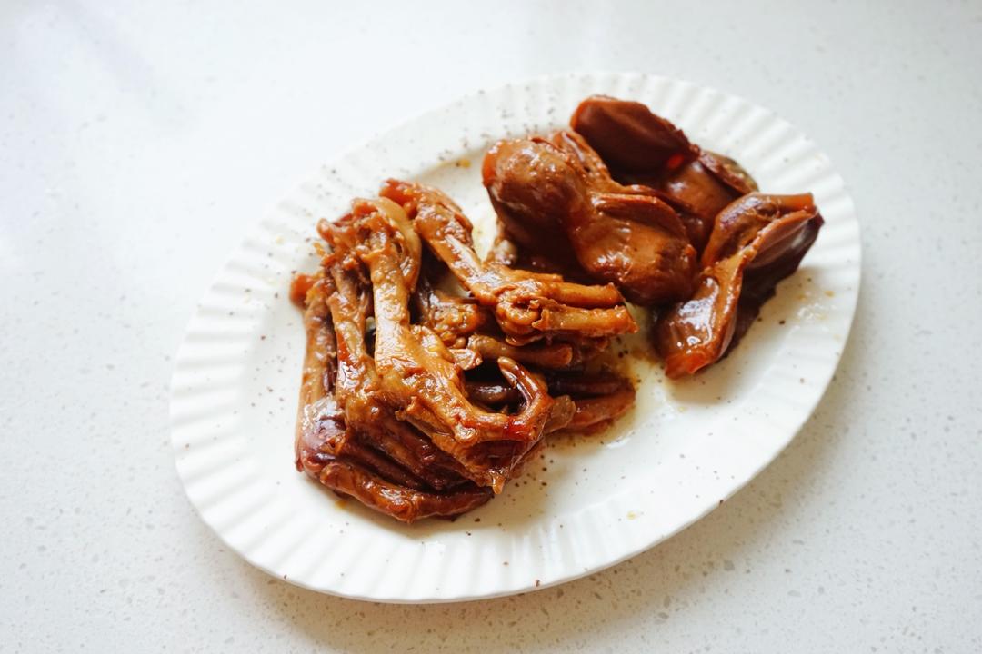卤鸭爪