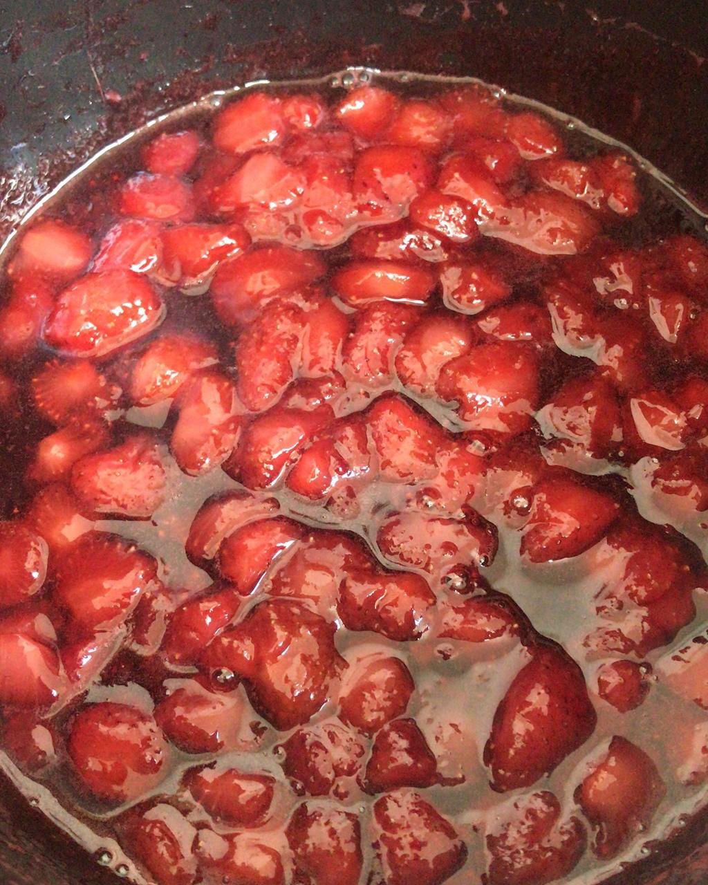 《Tinrry下午茶》番外篇-满满果肉的草莓果酱