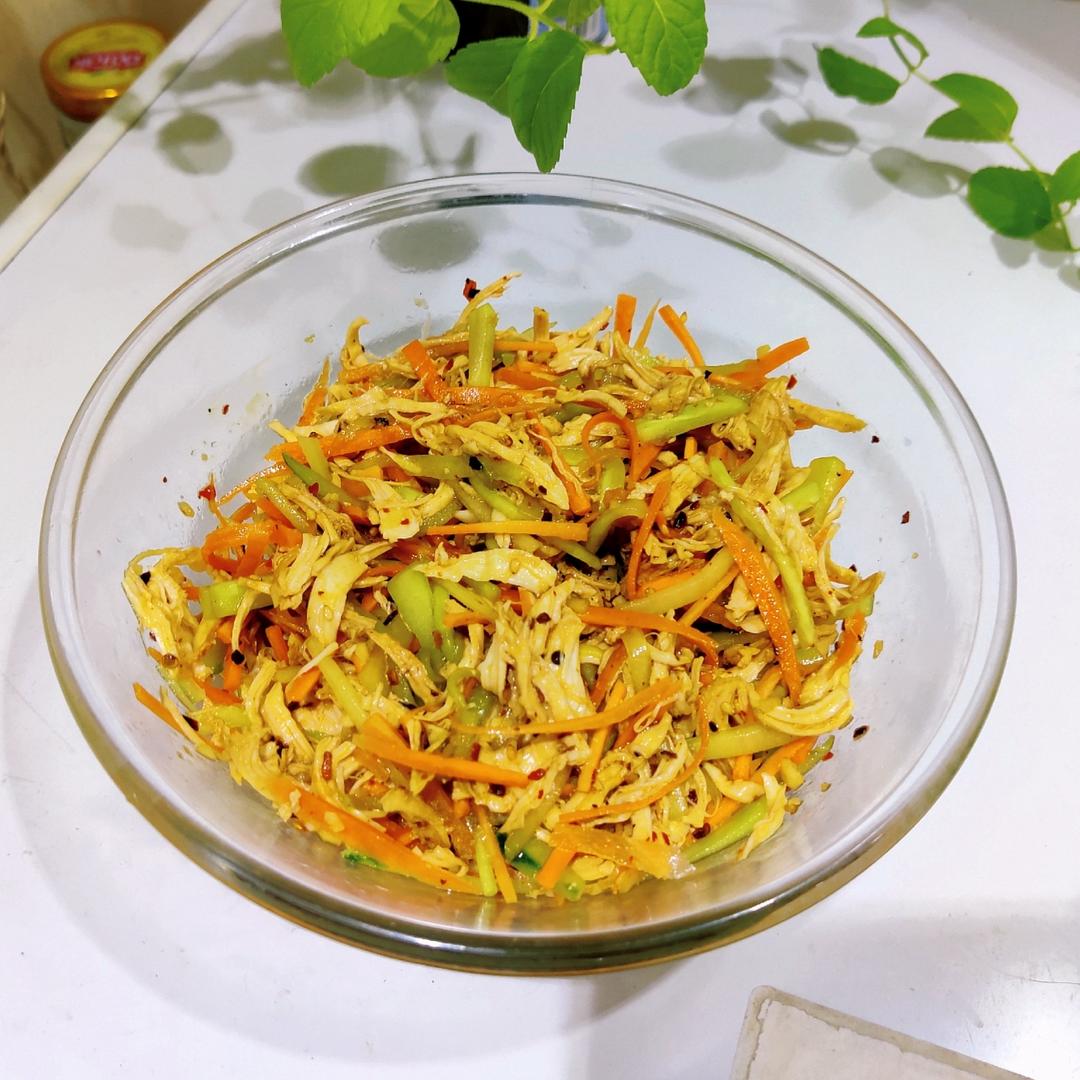 夏日开胃菜 凉拌鸡丝（手撕鸡）