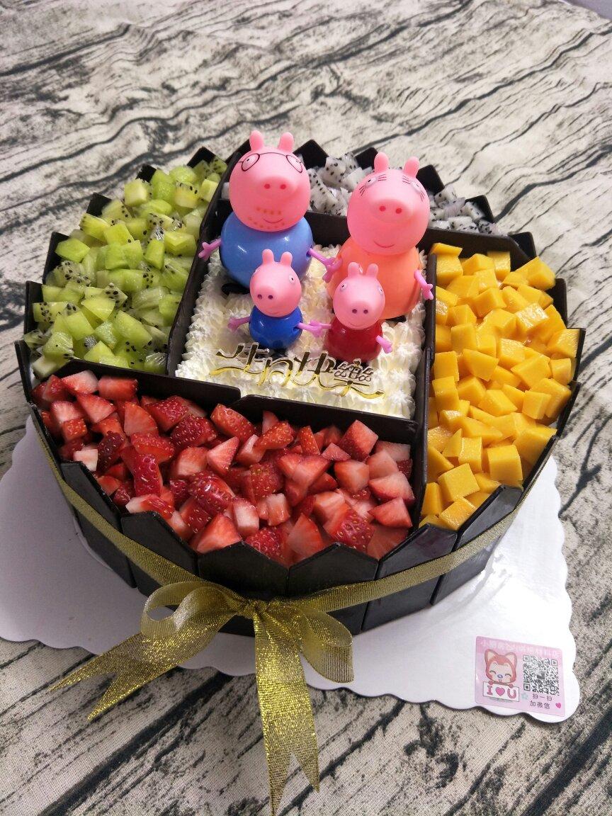 水果奶油装饰蛋糕