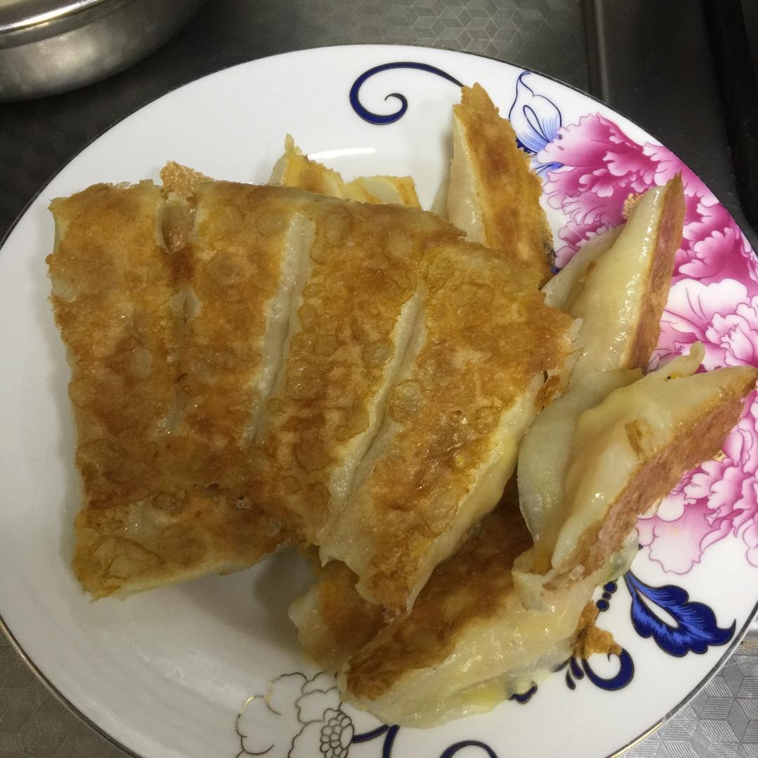 三鲜锅贴