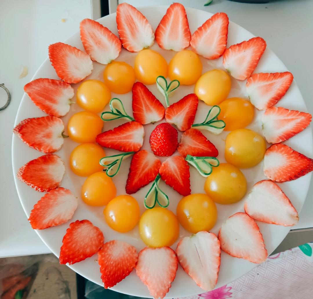 草莓拼盘