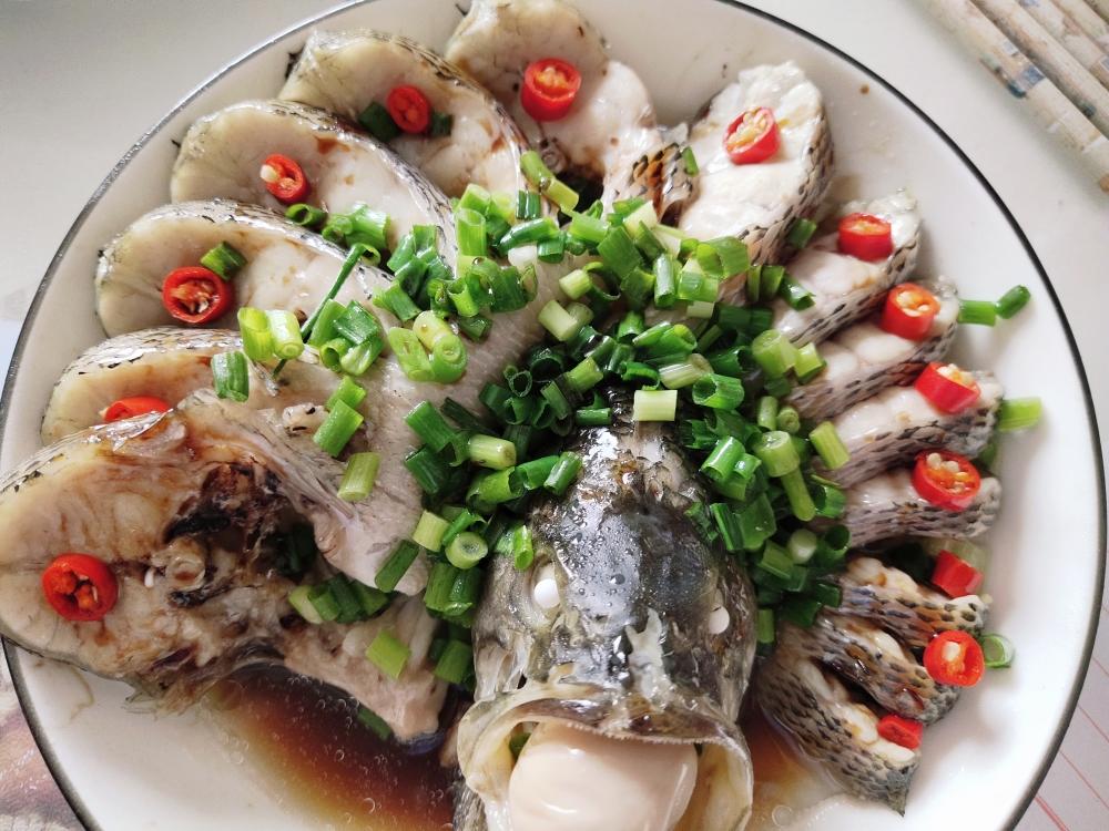 清蒸鲈鱼