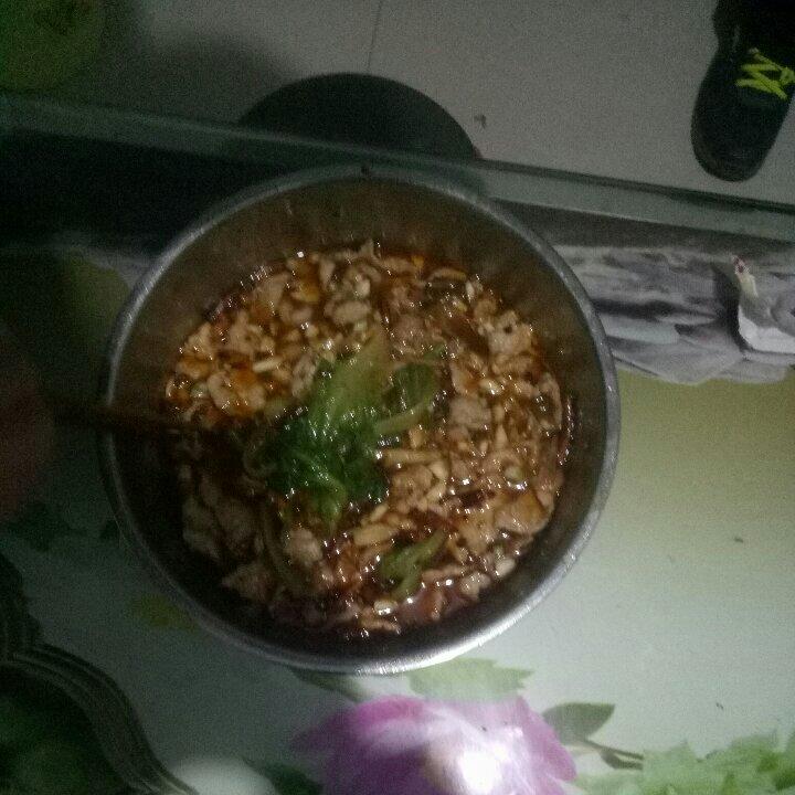 水煮肉片：辣椒的盛宴