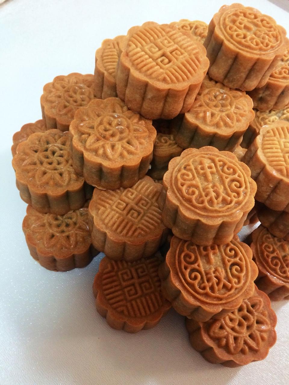 广式月饼—蛋黄莲蓉月饼