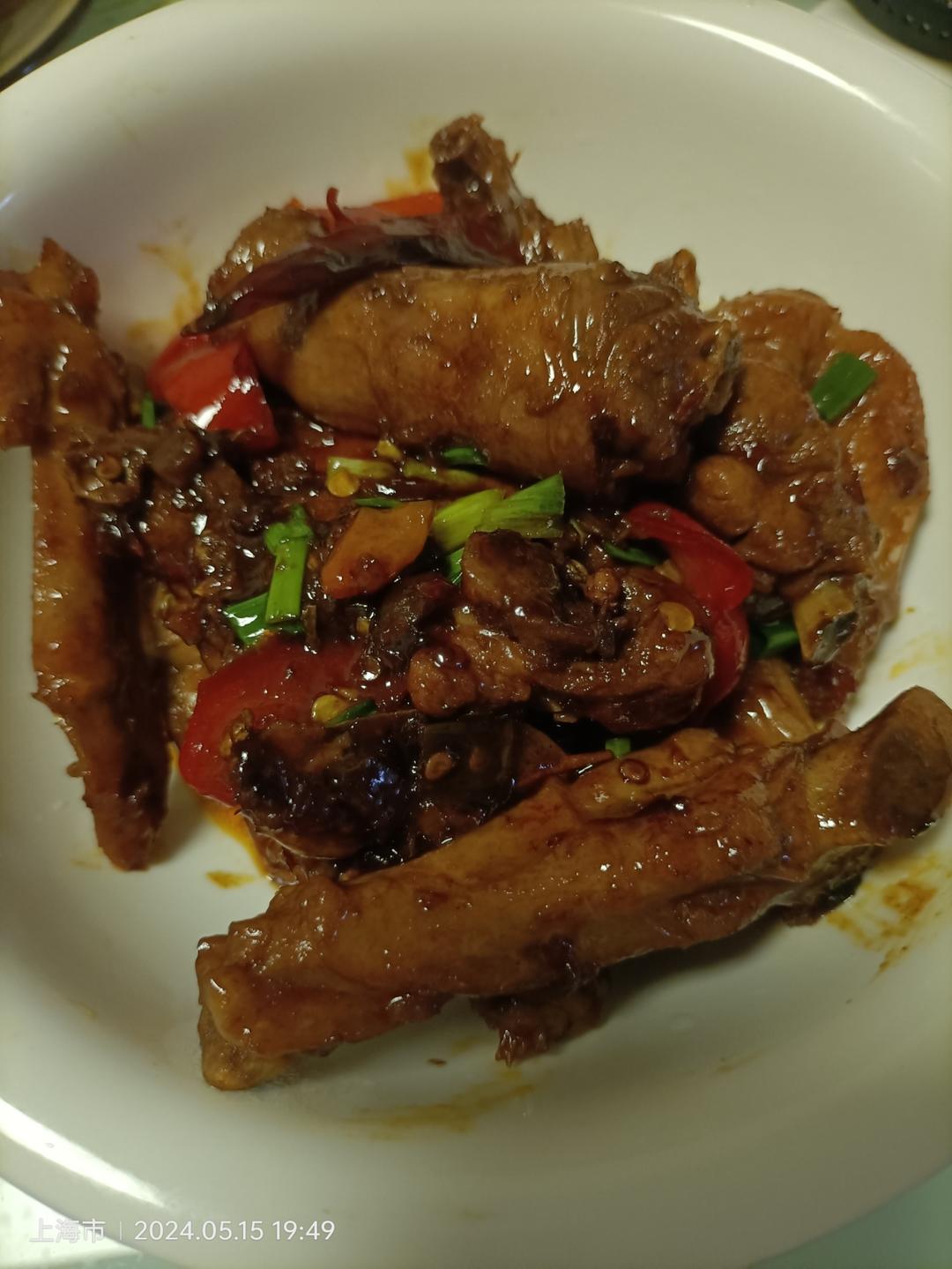 传统正宗的啤酒鸭配方和做法，鲜嫩香浓，只需炒千万不要焯水