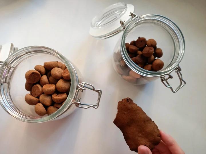 荷兰节日Sinterklaas的特定饼干pepernoot