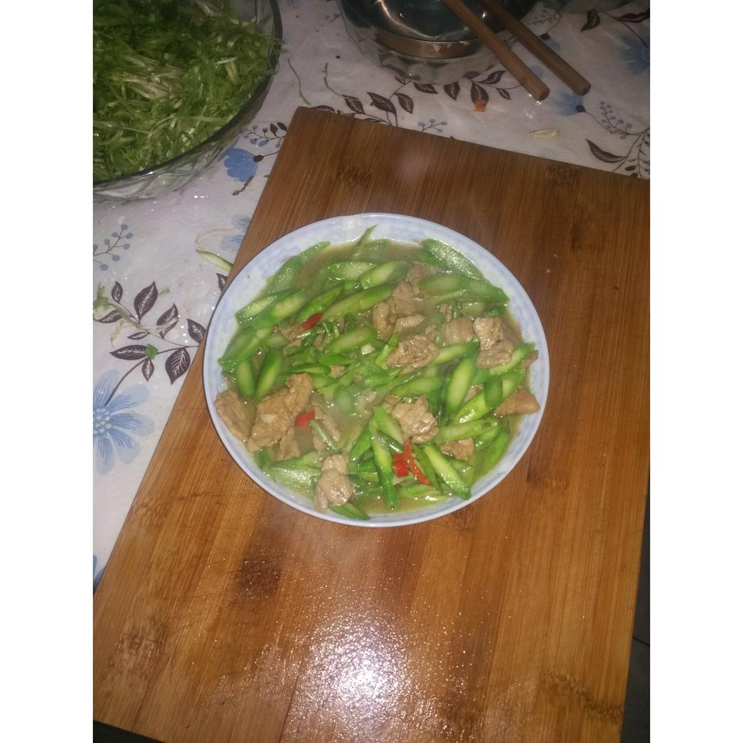 芦笋炒肉