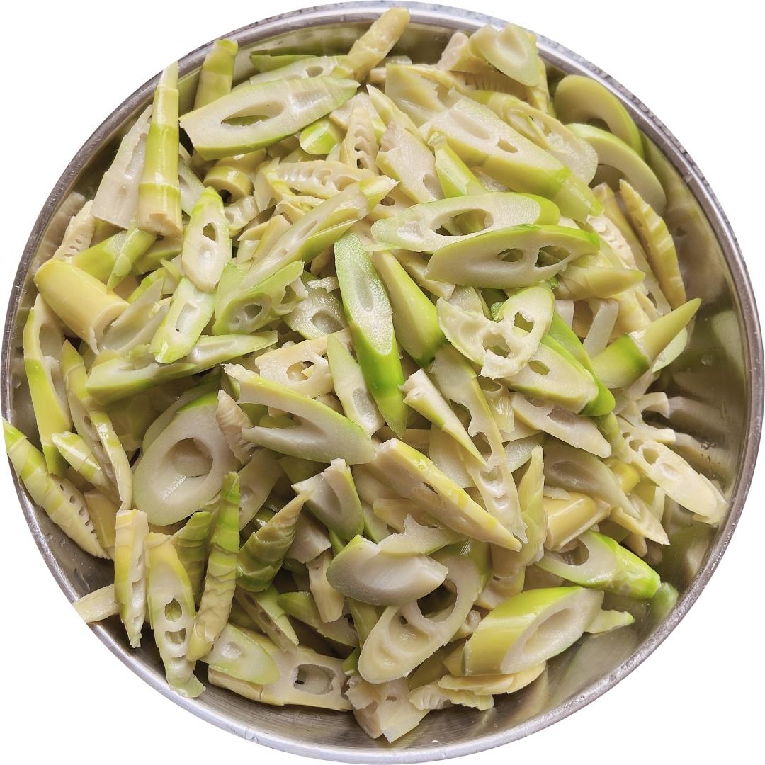 千里之外的新鲜竹笋炒腊肉