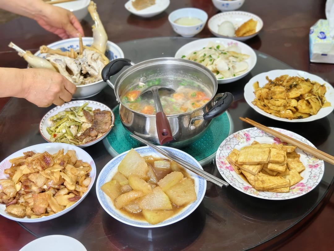 酸爽开胃的番茄肉片汤！大人小孩都爱吃！