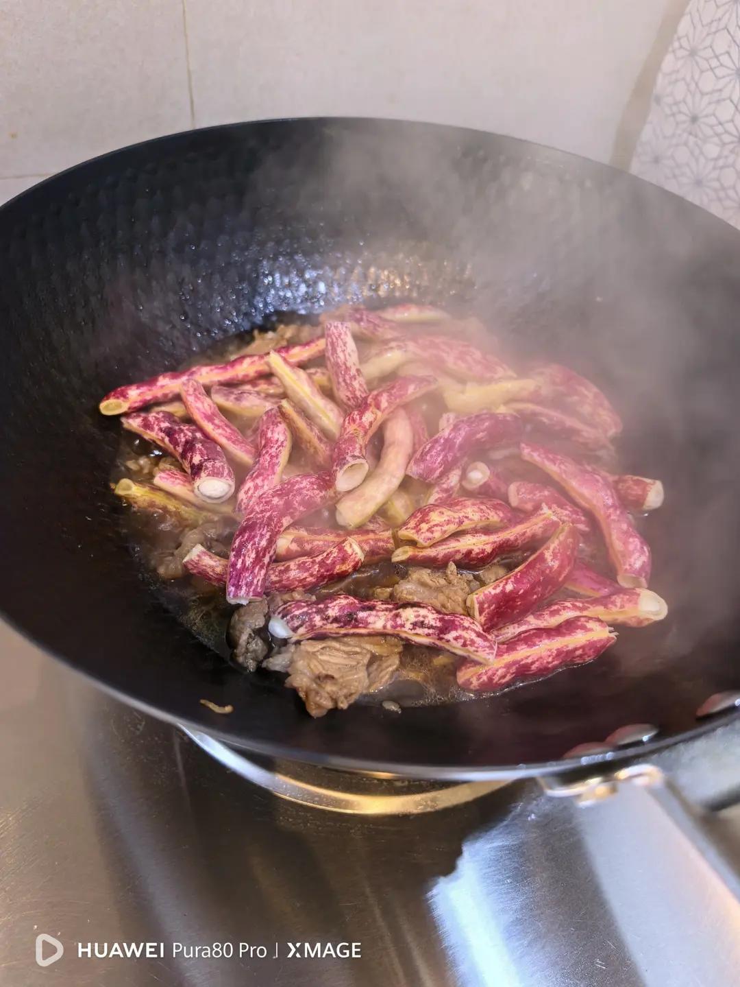 梅肉炖黄金勾豆角
