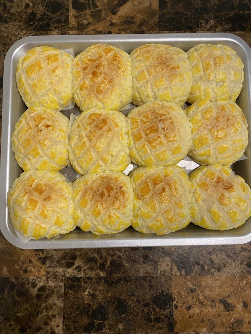 好吃到炸裂的港式菠萝包（附带制作酥皮的小视频）