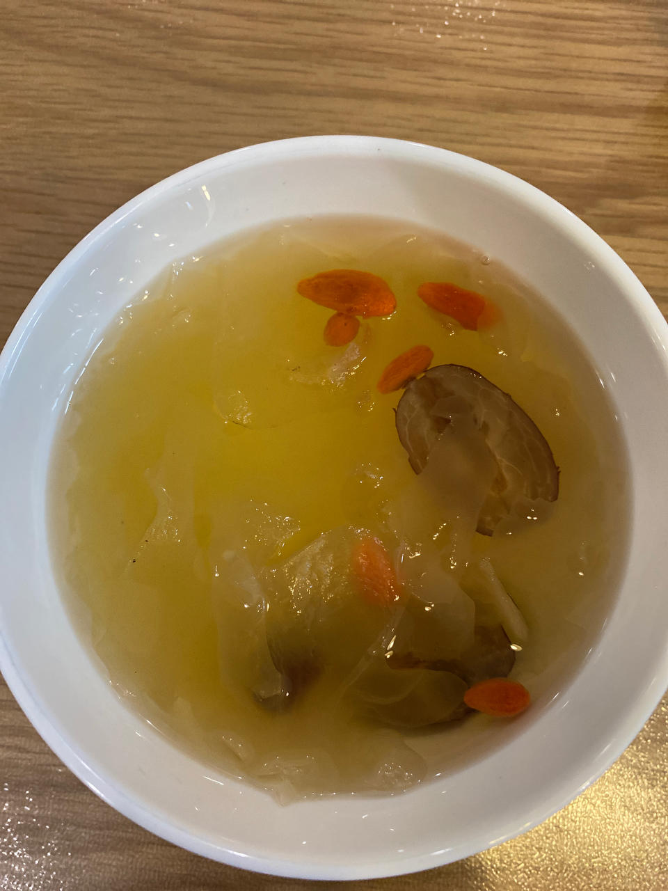 0失败的快速出胶银耳红枣汤（超详细）