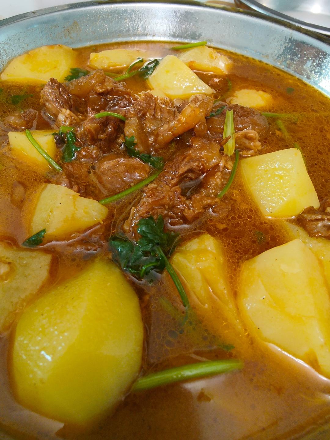 土豆炖牛肉