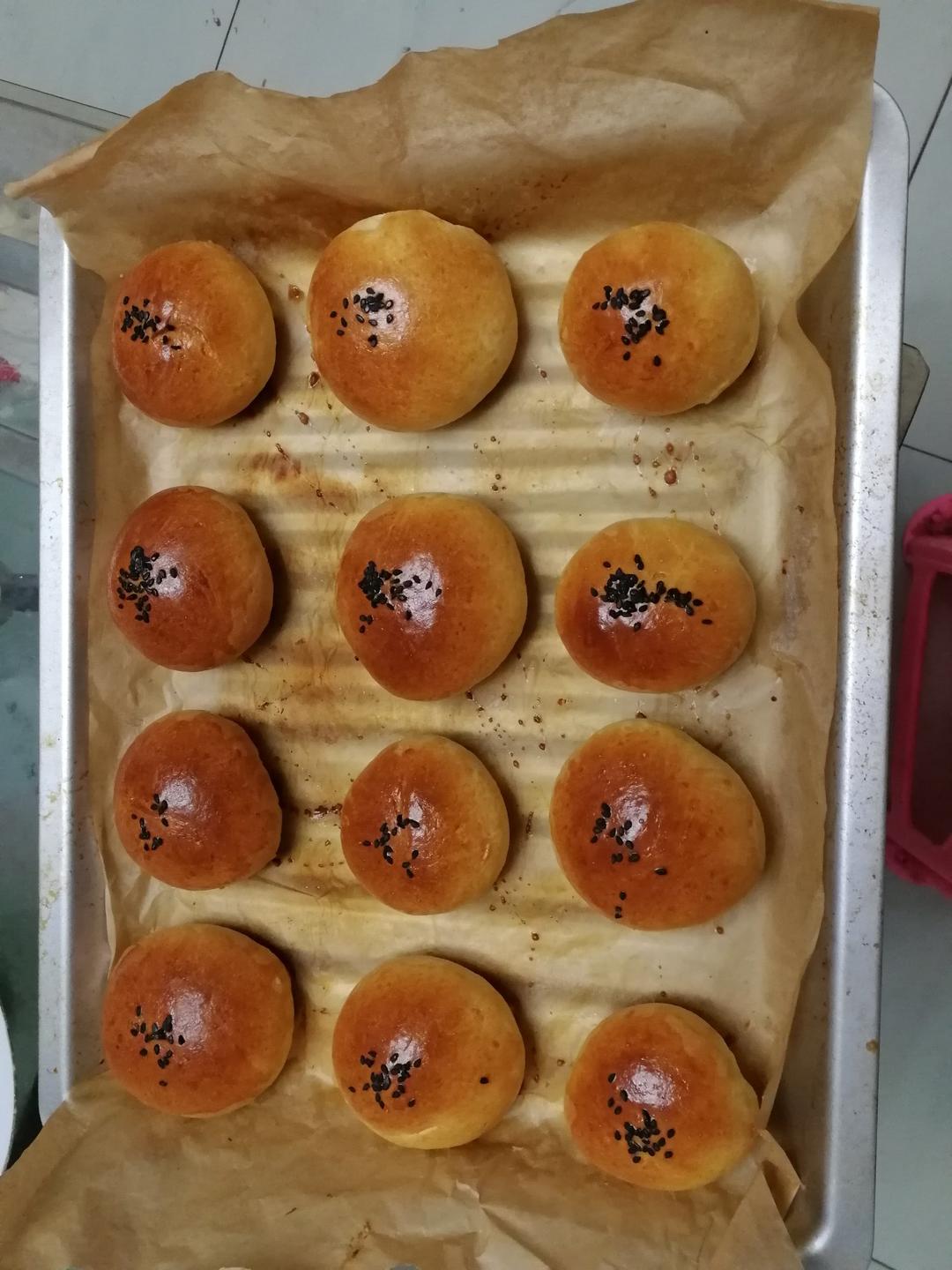椰蓉奶油小蘑菇面包