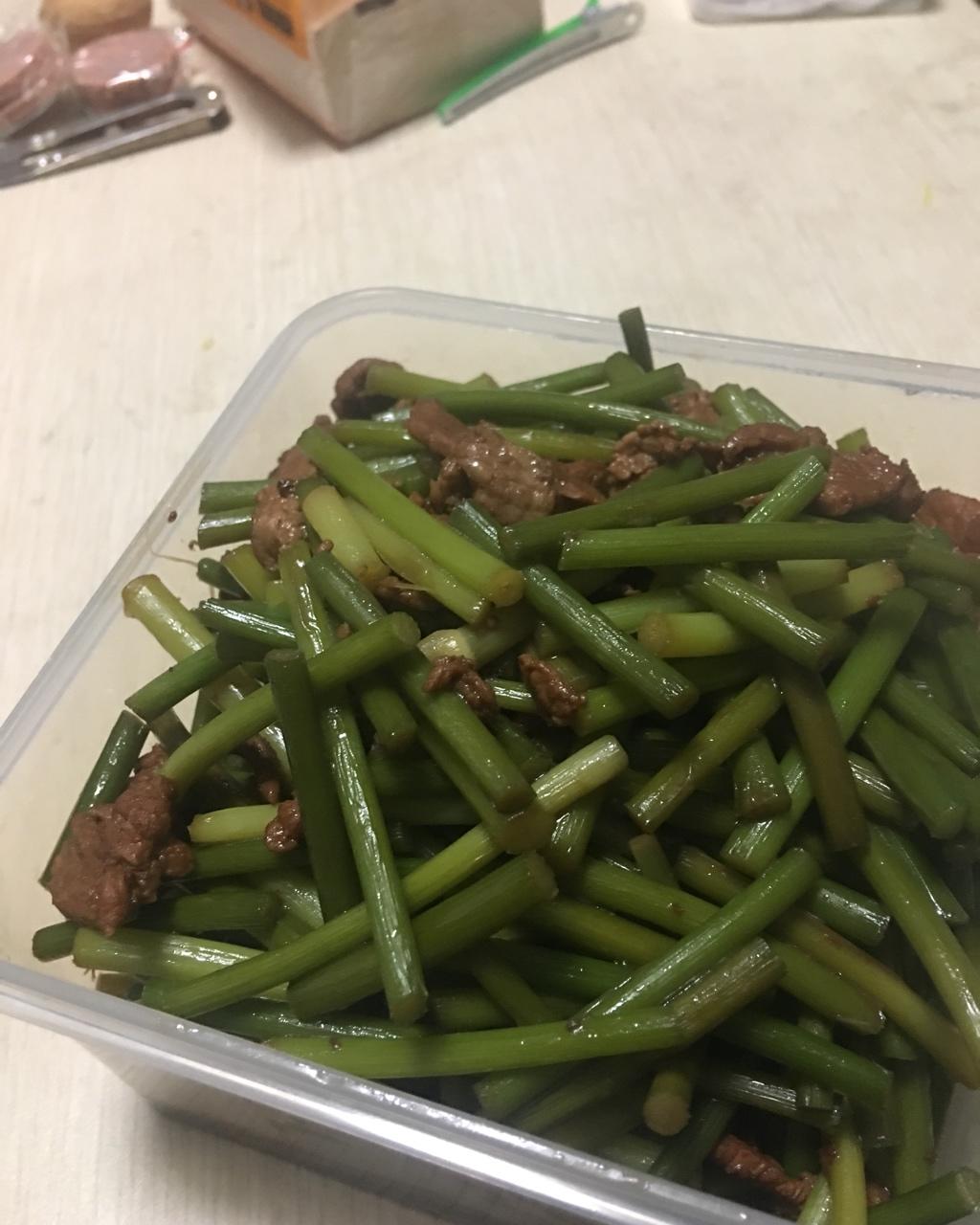 蒜苗炒肉