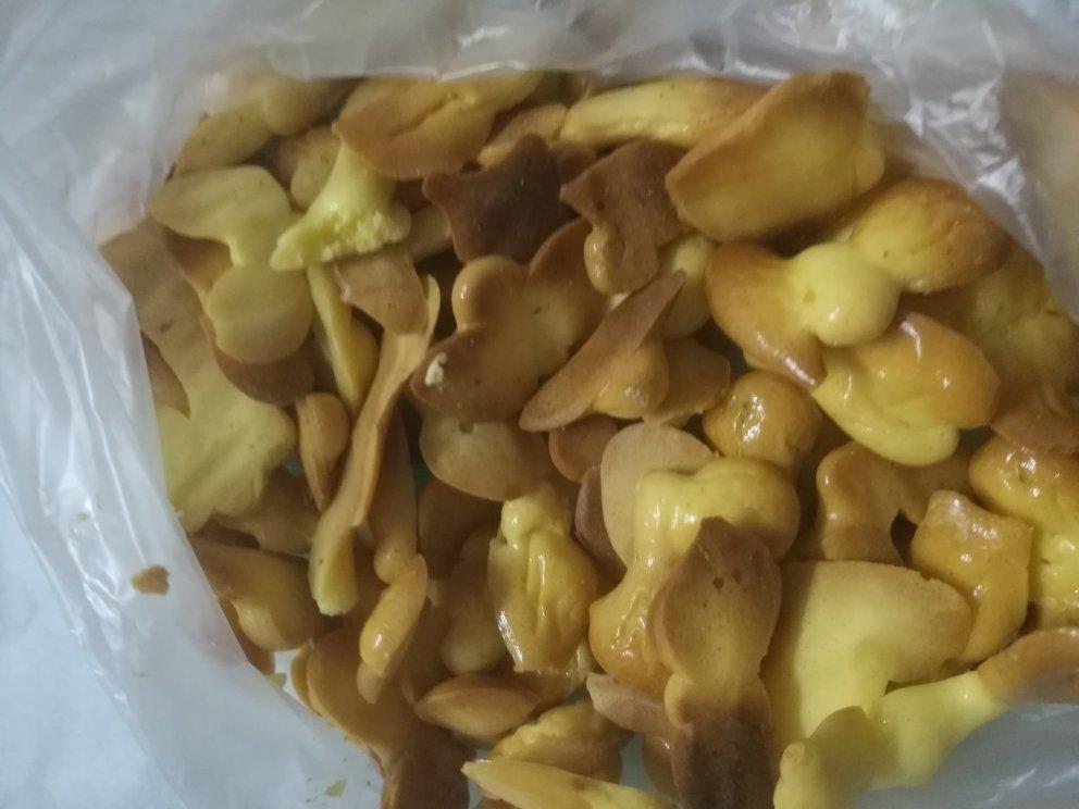 入口即化的无添加蛋黄溶豆