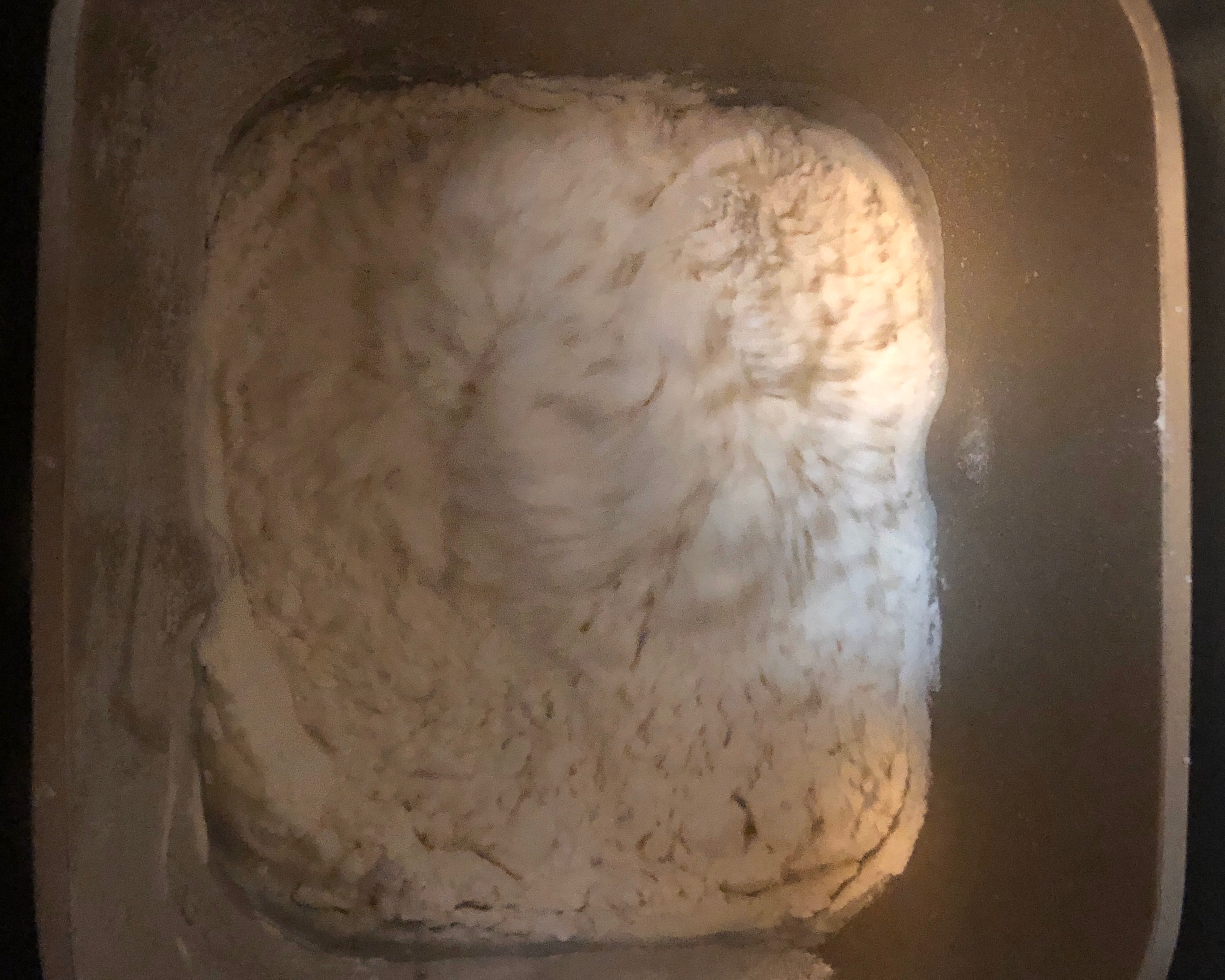 牛奶棉花吐司（配有制作香肠面包卷步骤）的做法 步骤1
