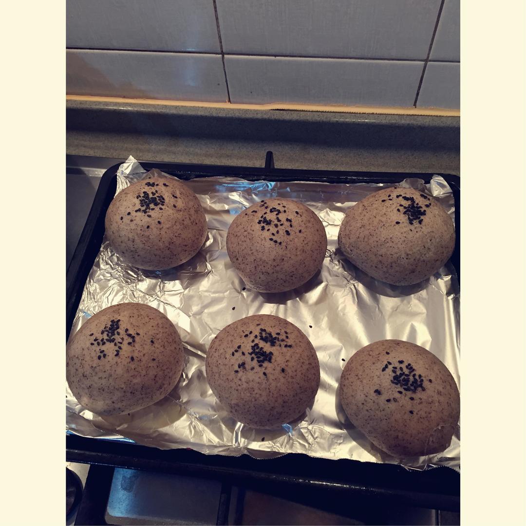 免揉亚麻籽小面包