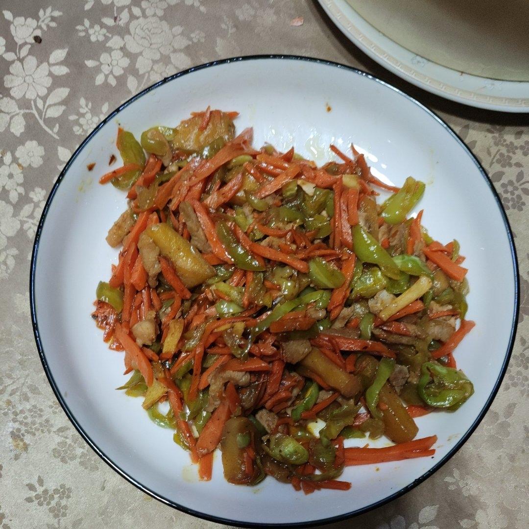 超好吃的鱼香肉丝（做法相当简单，一看就会）