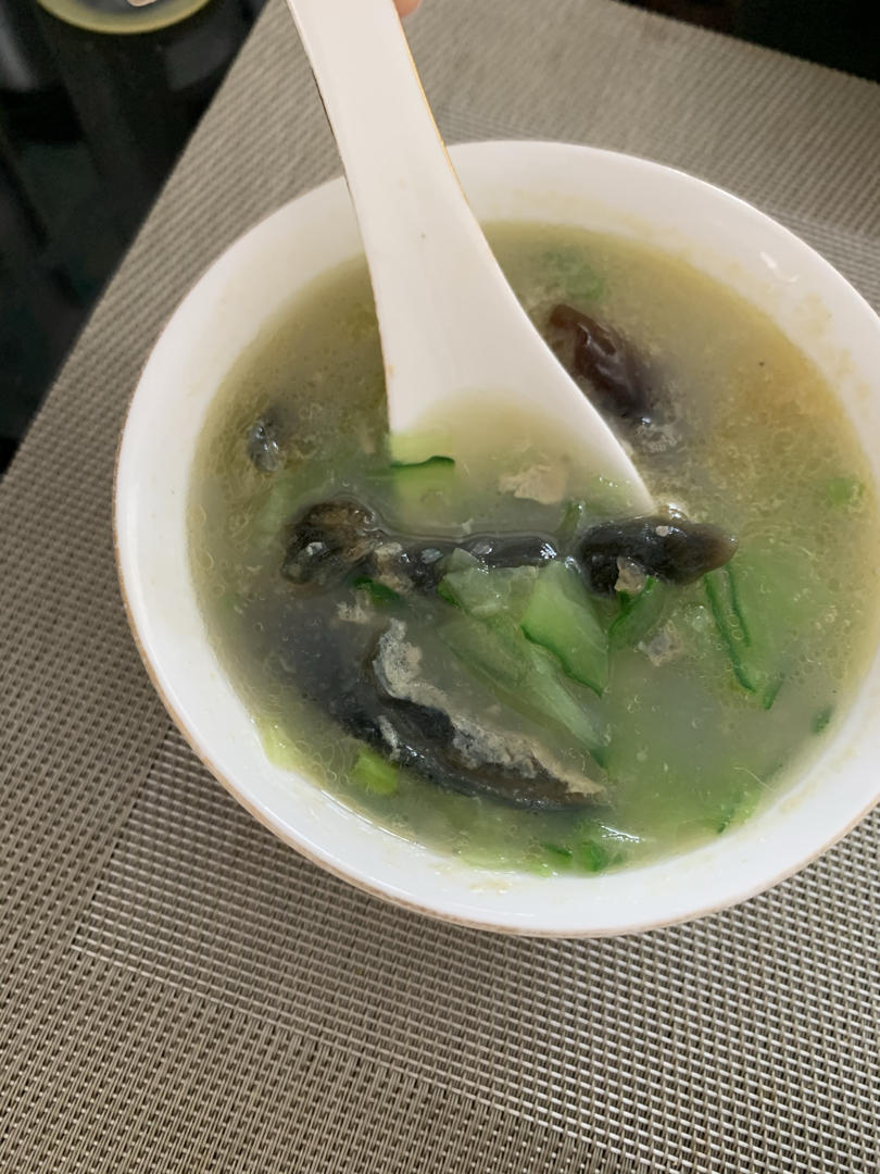 黄瓜皮蛋汤