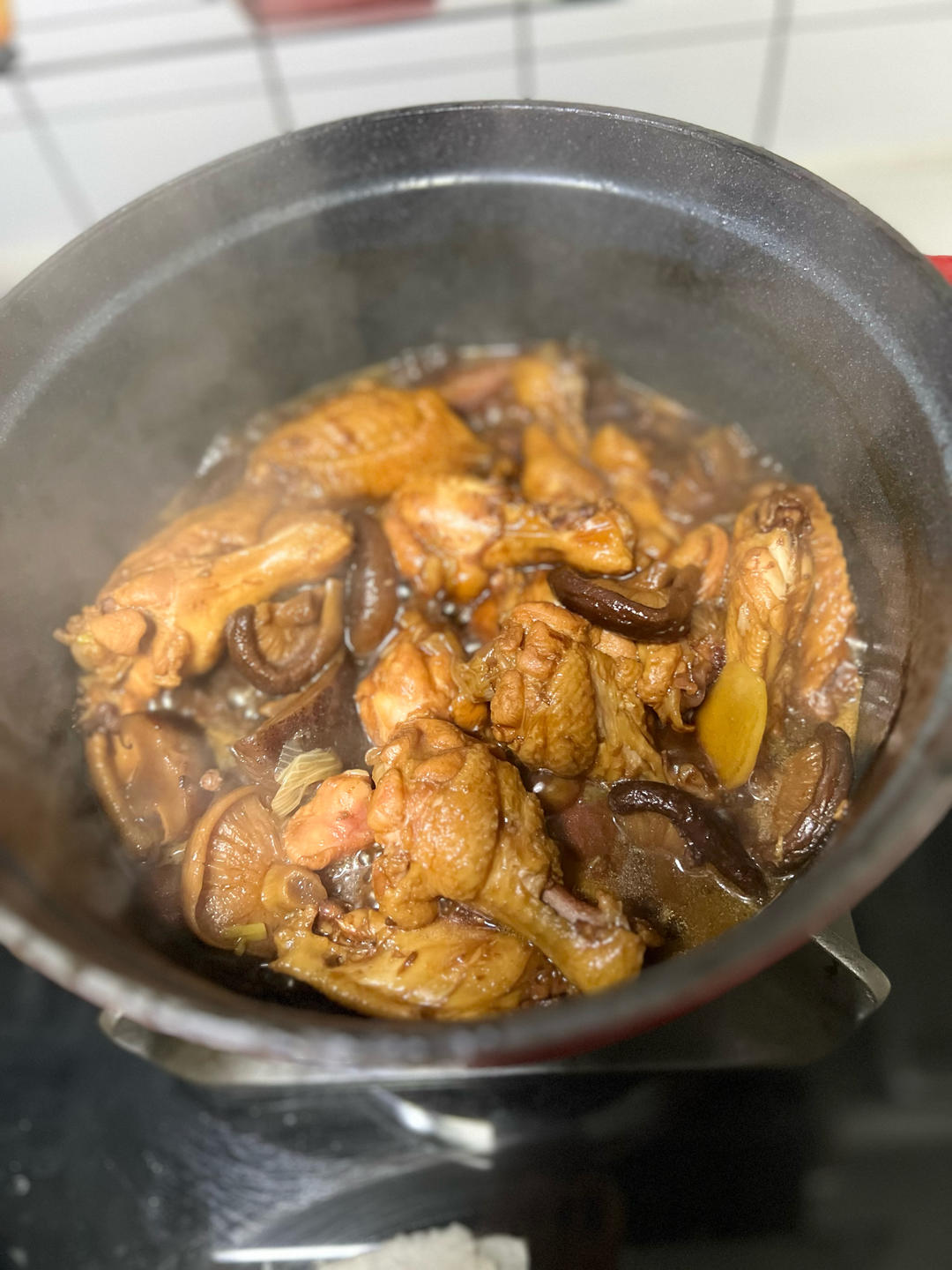 香菇炖鸡翅