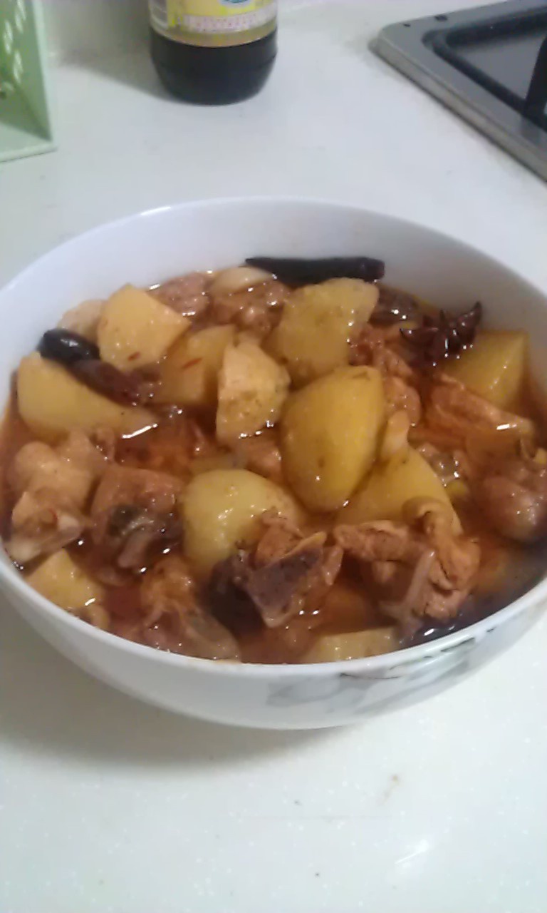 土豆烧鸡块