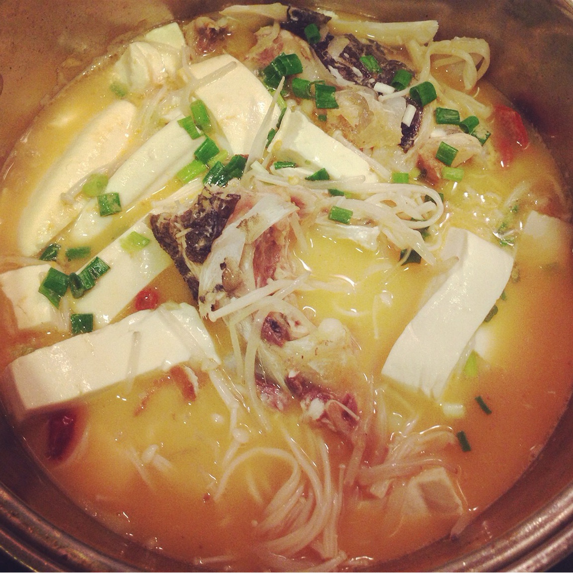 鱼头豆腐汤