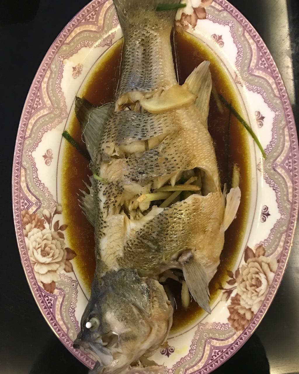 清蒸鲈鱼