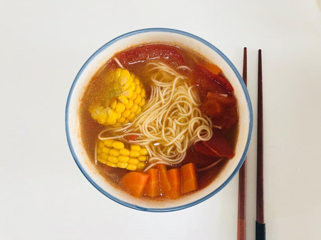 西红柿鸡蛋热汤面