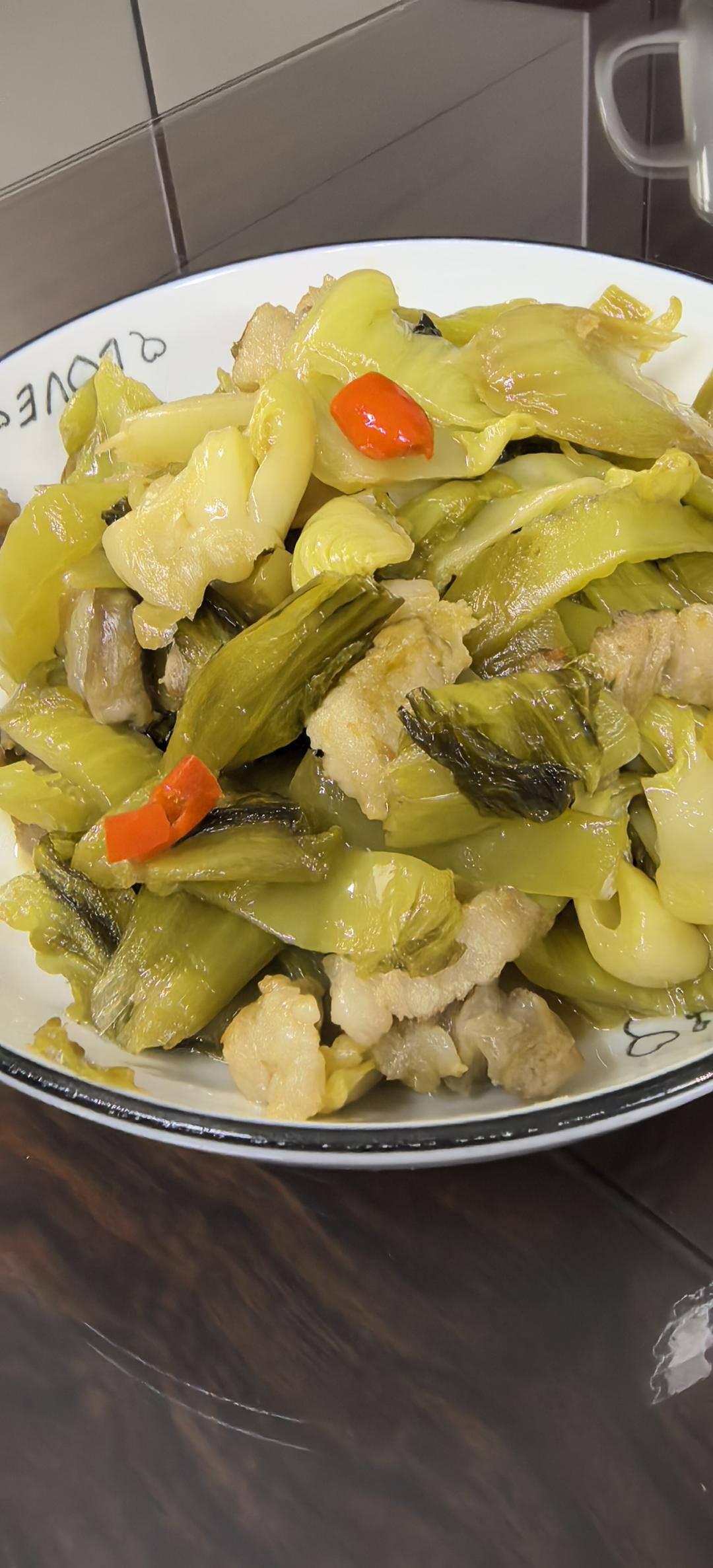 酸菜炒迷你小鱼干（千年鱼）
