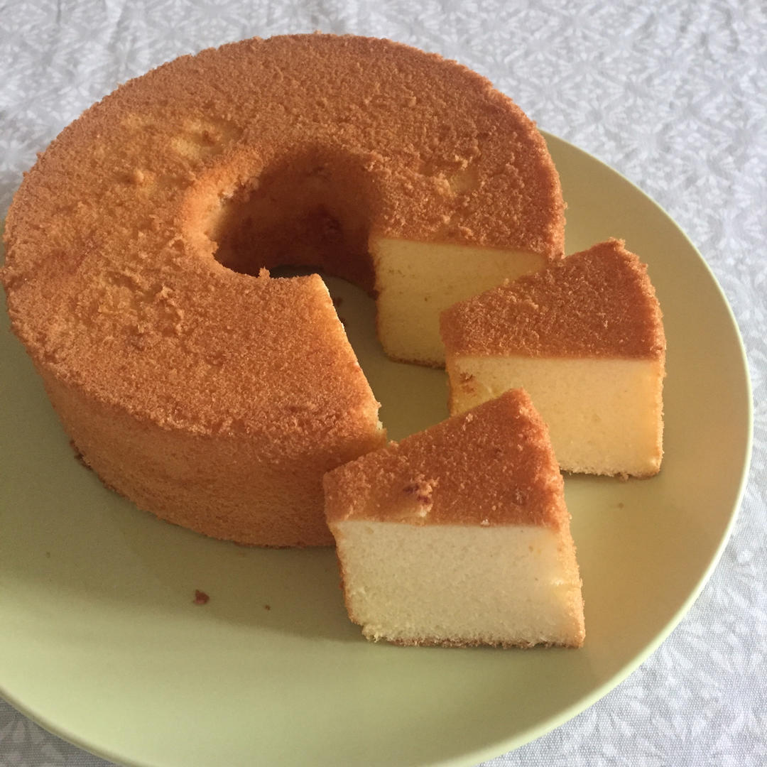 超简单完美戚风蛋糕（6寸2蛋）附打发、翻拌、脱模视频