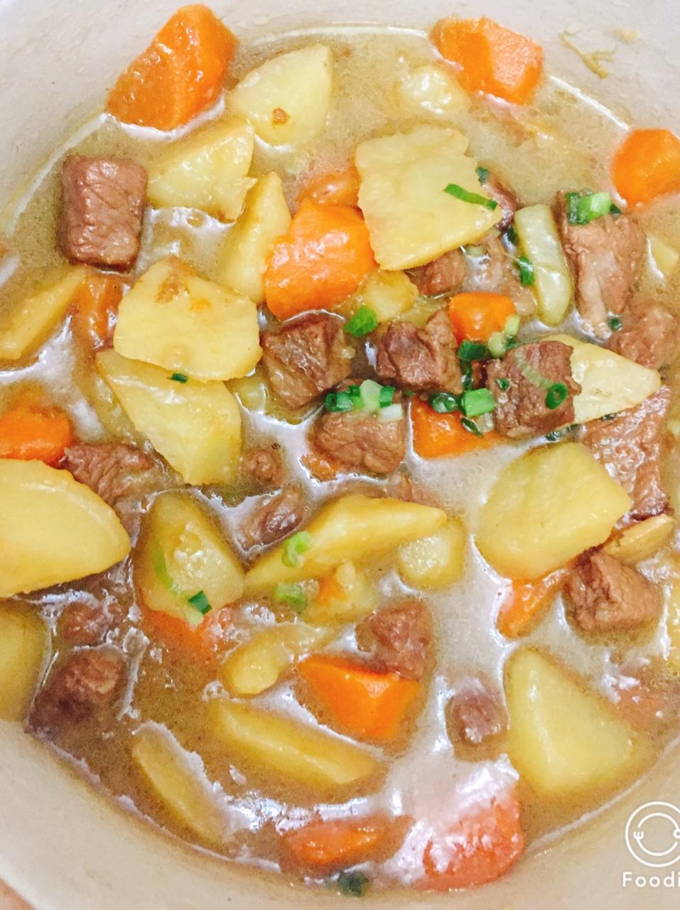 沙沙土豆胡萝卜炖牛肉